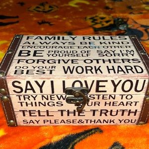 Jewelry box or storage box